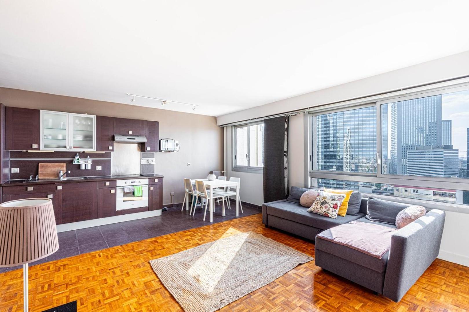 Apartment Guestready - Modern Chic With A View Courbevoie
